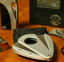 Cigar cutting tool